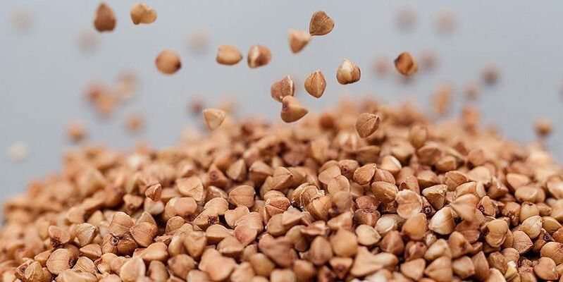 El trigo sarraceno es un cereal que contiene muchos componentes útiles. 