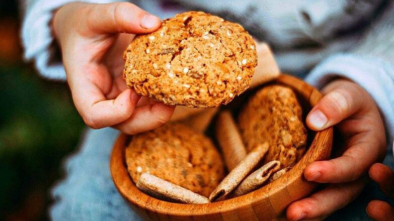El día de los cereales de la dieta de los seis pétalos atraerá a los amantes de las galletas de avena